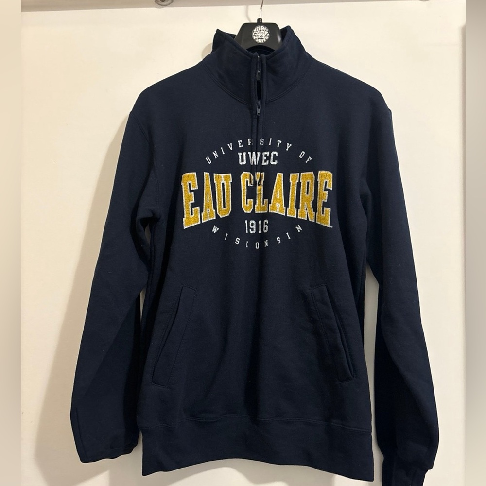 University of Wisconsin Eau Claire, quarter zip vintage